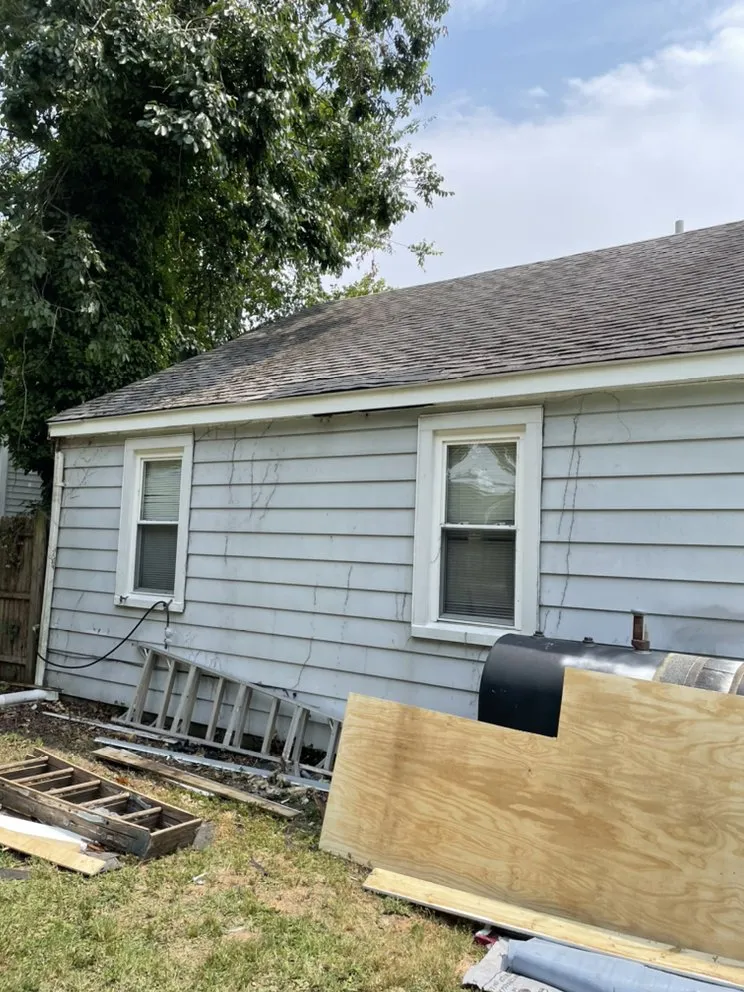 Slide of Deons Home Repair