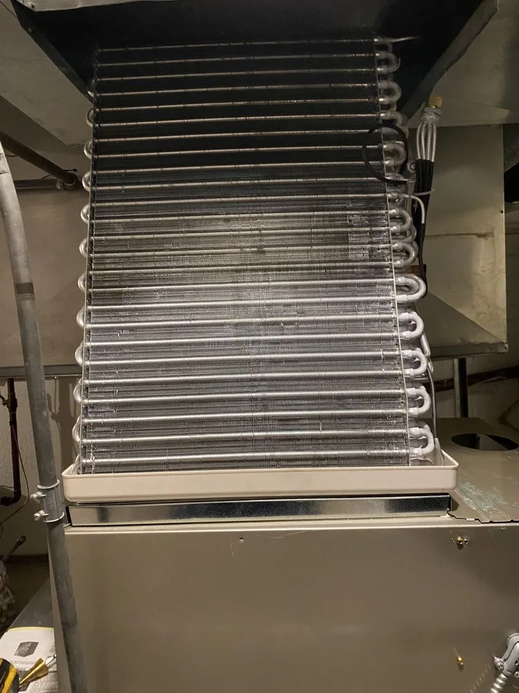 Slide of Derrick's HVAC Services