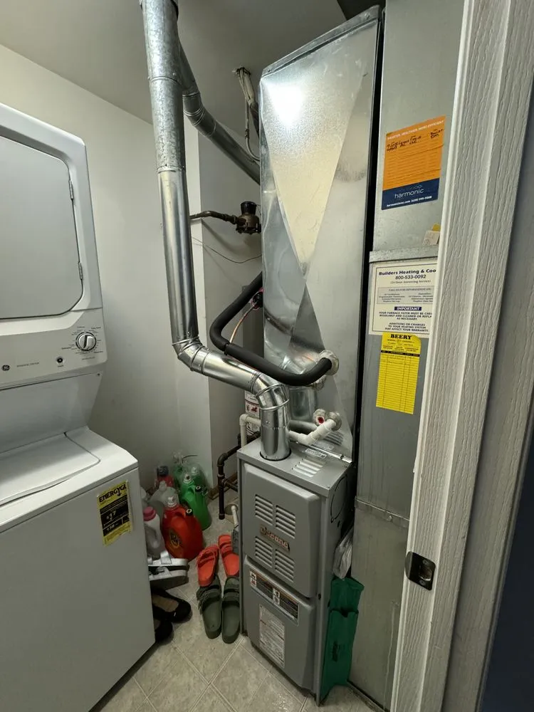 Slide of Derrick's HVAC Services