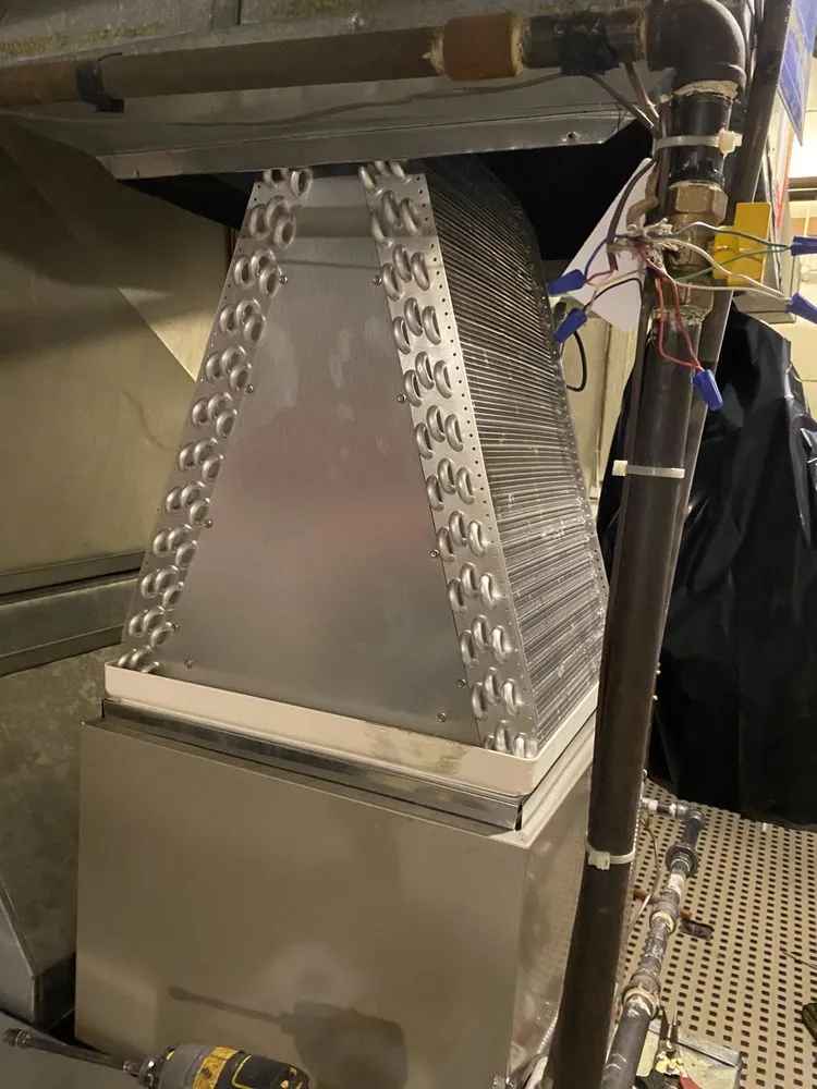 Slide of Derrick's HVAC Services