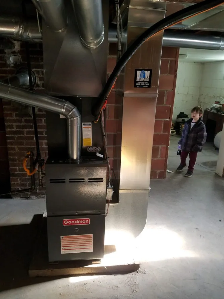 Slide of Des Moines Heating & Cooling