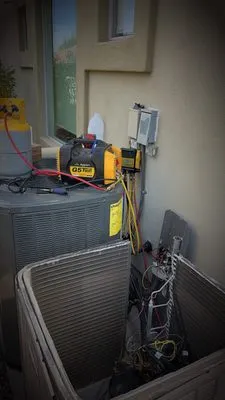 Desert Climate Mechanical Logo