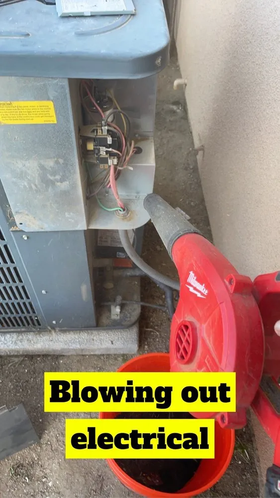 Slide of Desert Lion Air Services