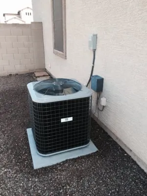 Desert Sands LLC Logo