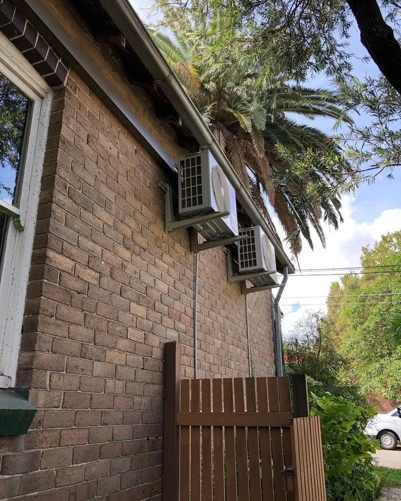 Slide of Desmond Heating & Cooling Solutions