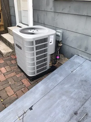 Slide of Desmond Heating & Cooling Solutions