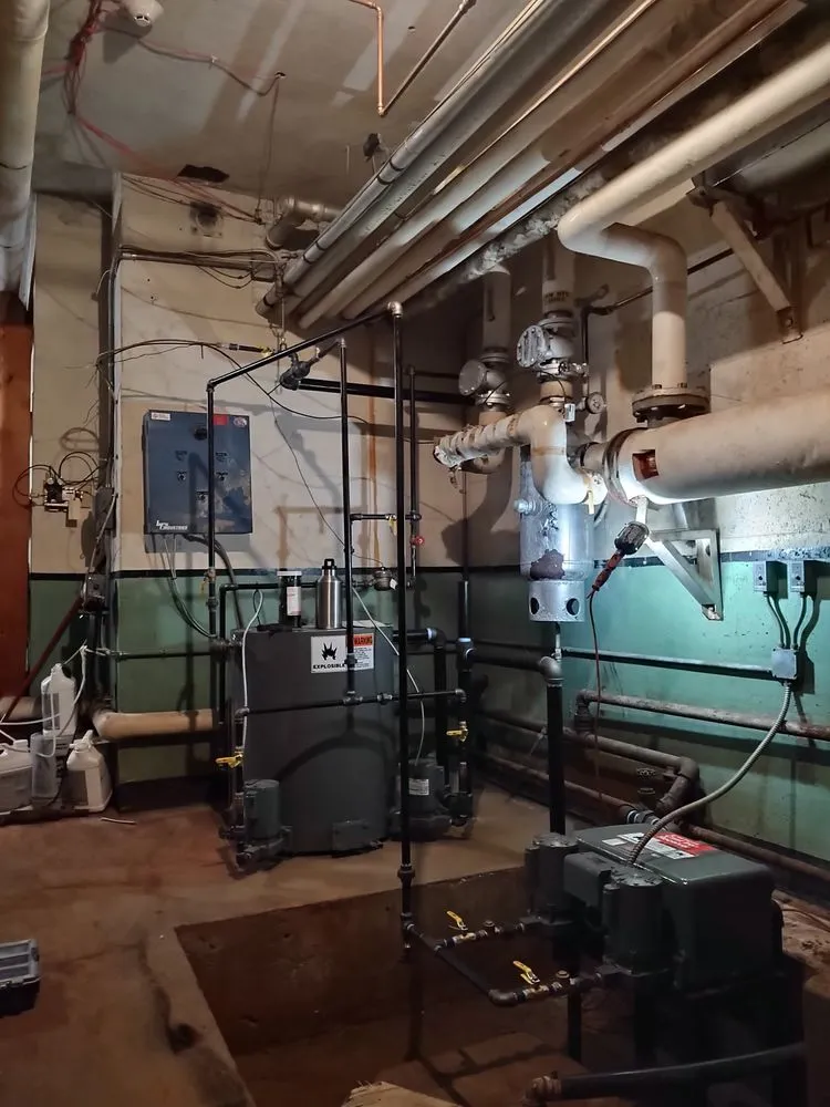 Slide of Detroit Metro Mechanical