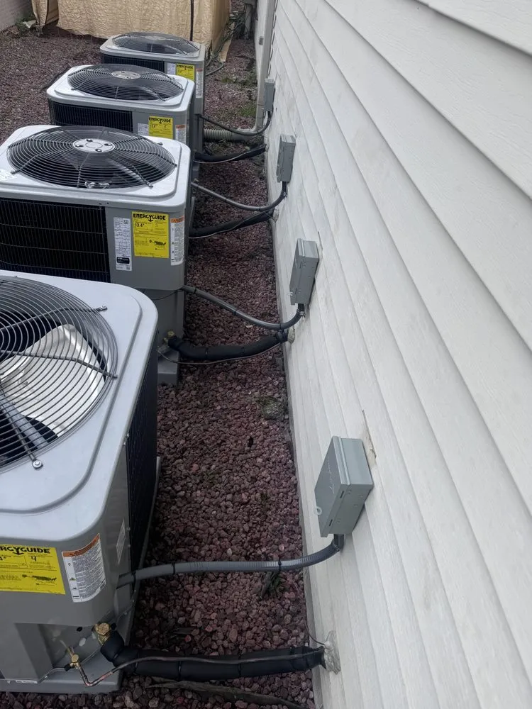 Slide of Detroit Metro Mechanical