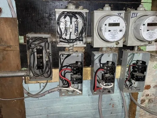 Diagonal Services Logo