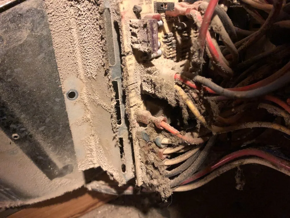 Slide of Dial Leo Heating & Air Conditioning