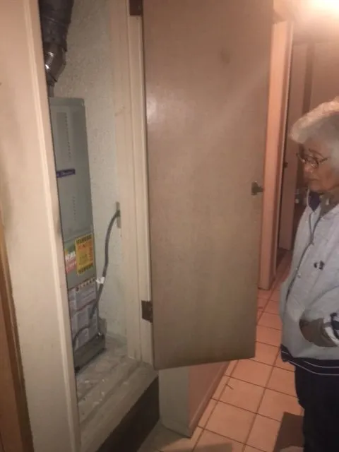 Slide of DialOne Tropical