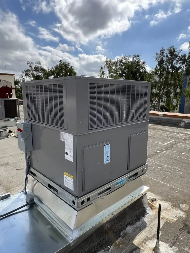 Slide of Diamond Air Services