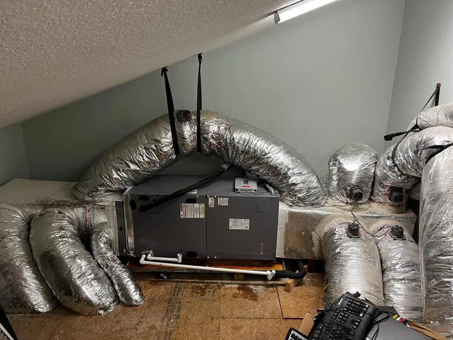 Slide of Diamond G AC