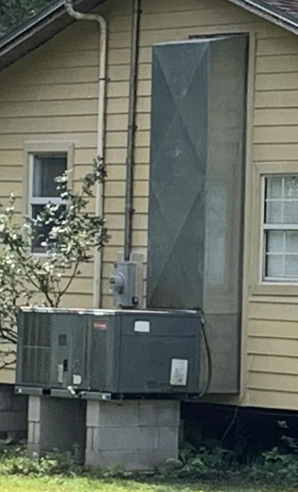 Slide of Diamond G AC