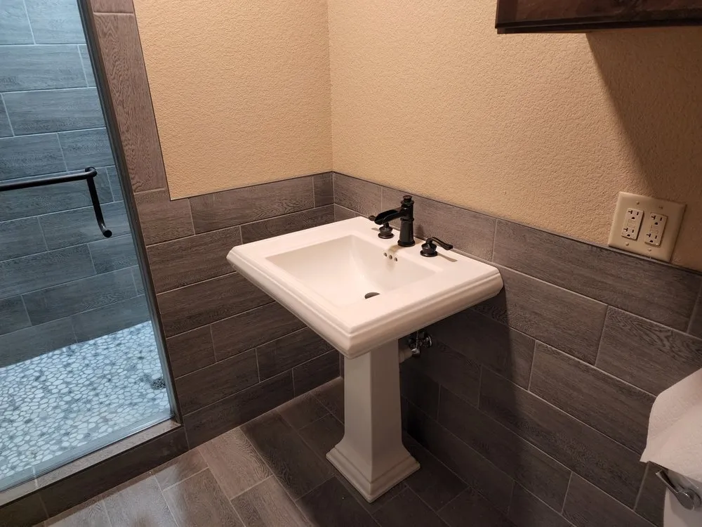 Slide of Diamond Heart Plumbing Heating Cooling