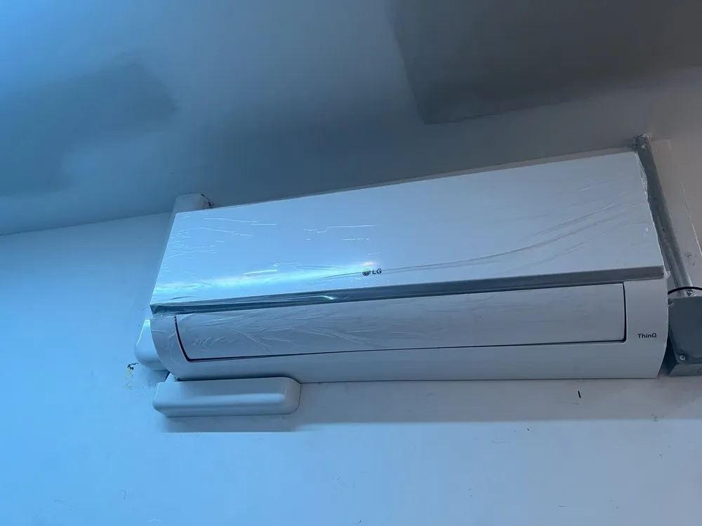 Slide of Dilekt Mechanical AC