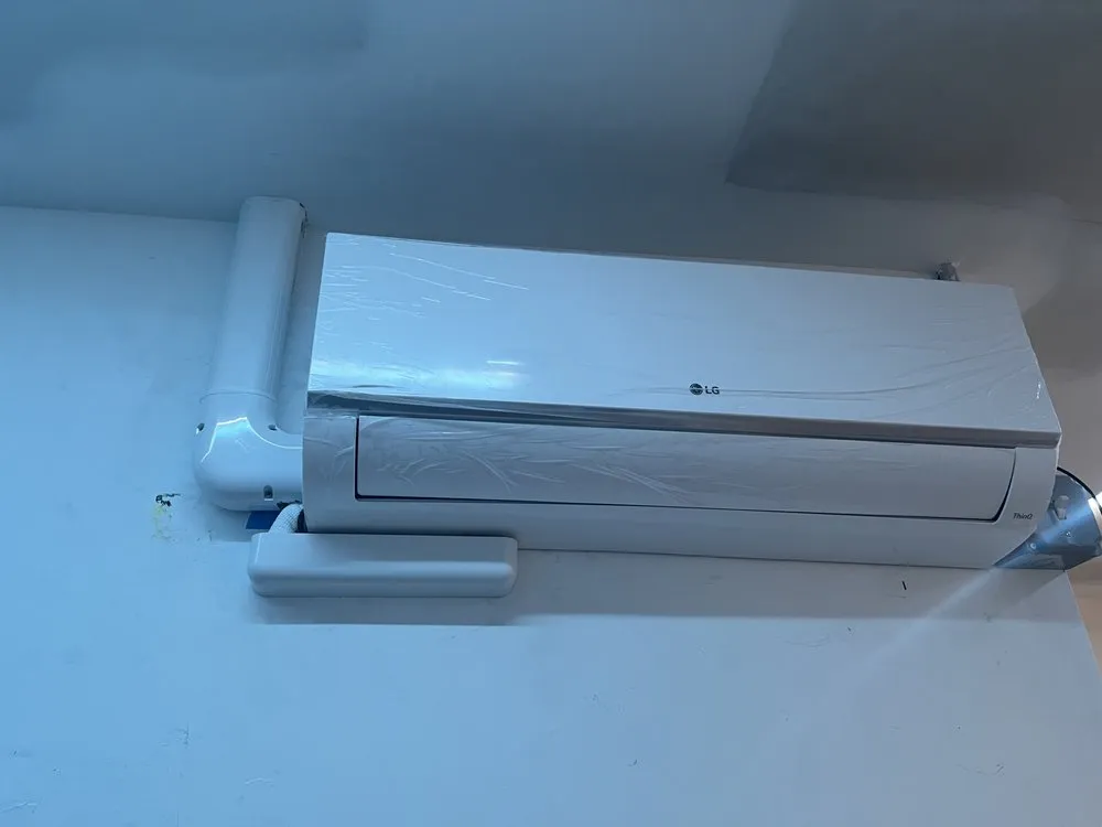 Slide of Dilekt Mechanical AC