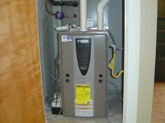 Slide of Dinh's Air Conditioning