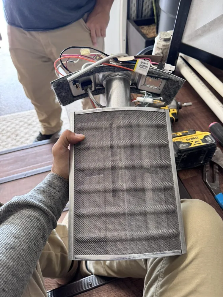 Slide of Dino Plumbing & Service Pros