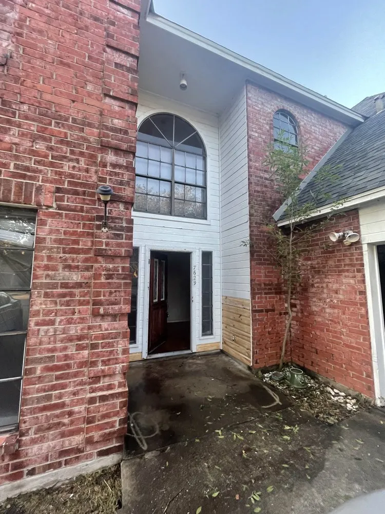 Slide of DLG General Contracting & Restoration