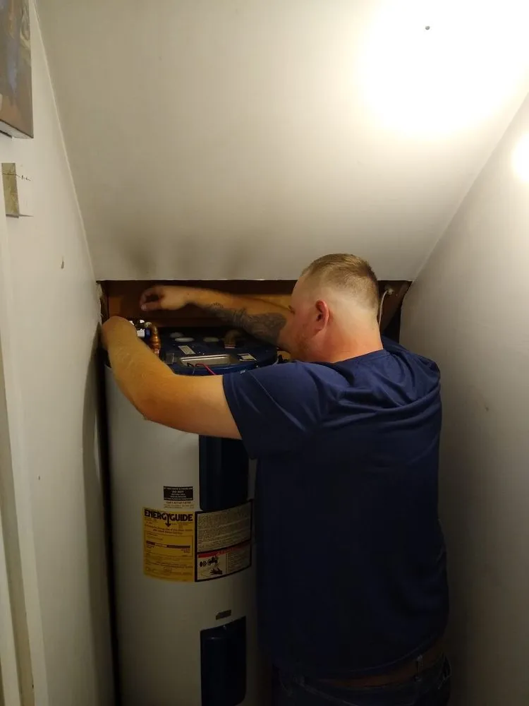 Slide of DM HVAC & Maintenance Services