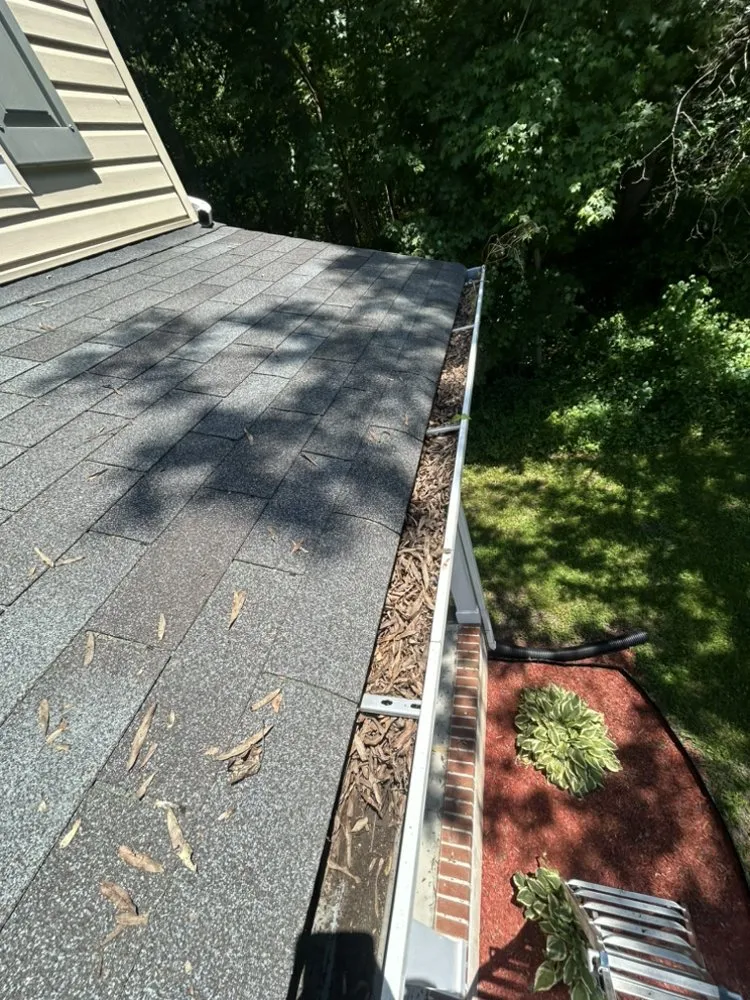 Slide of Doms Handy Solutions