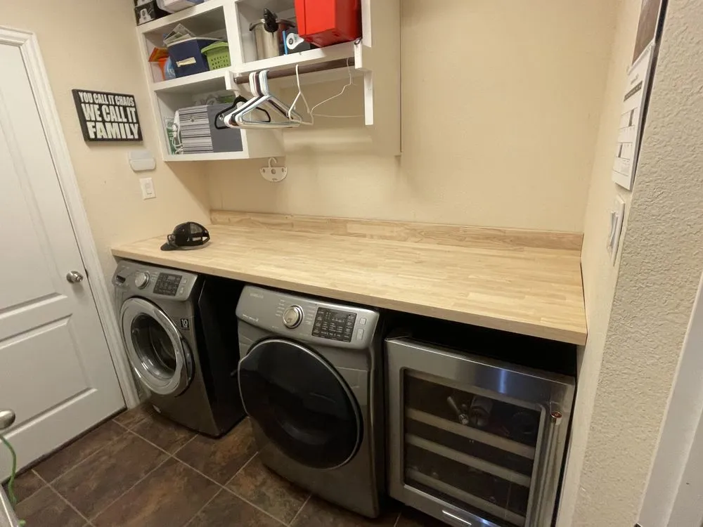 Slide of Double J Repair Service Group