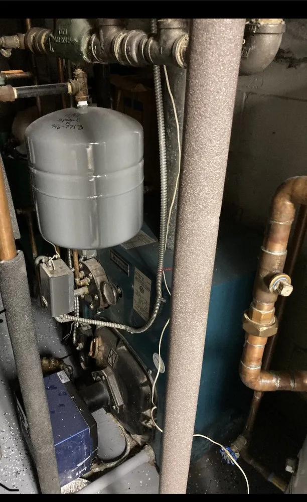 Slide of Double R Heating & Housing Services