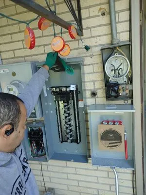 DP Handyman Services Logo