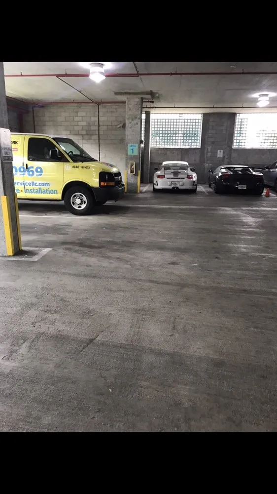 Slide of Dr Cool Service