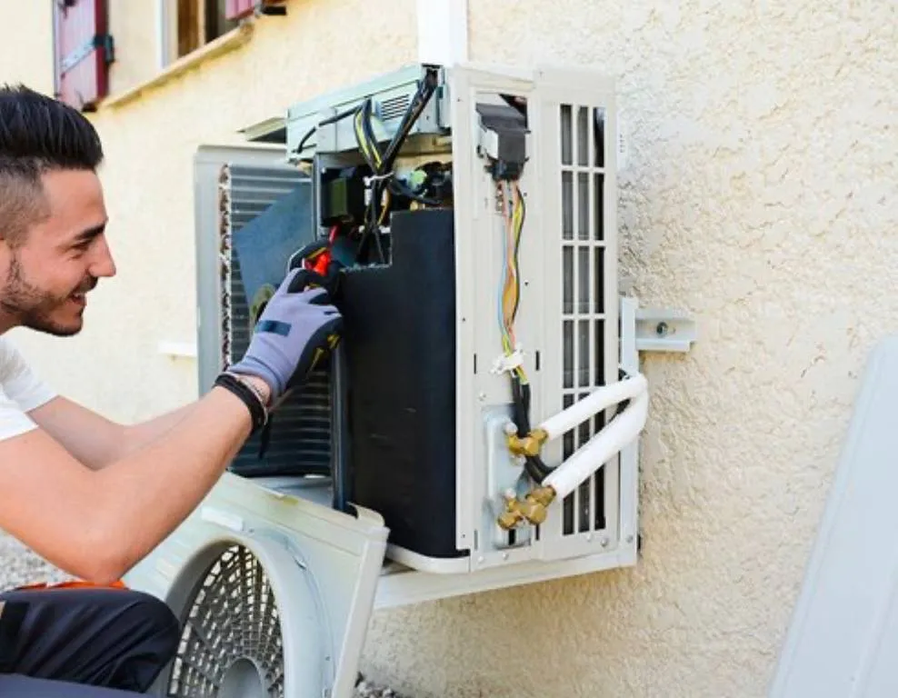 Slide of Dream Service Team