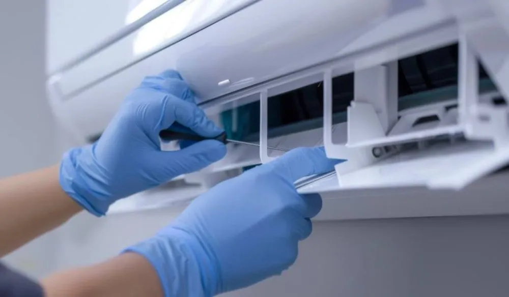 Slide of Dream Service Team