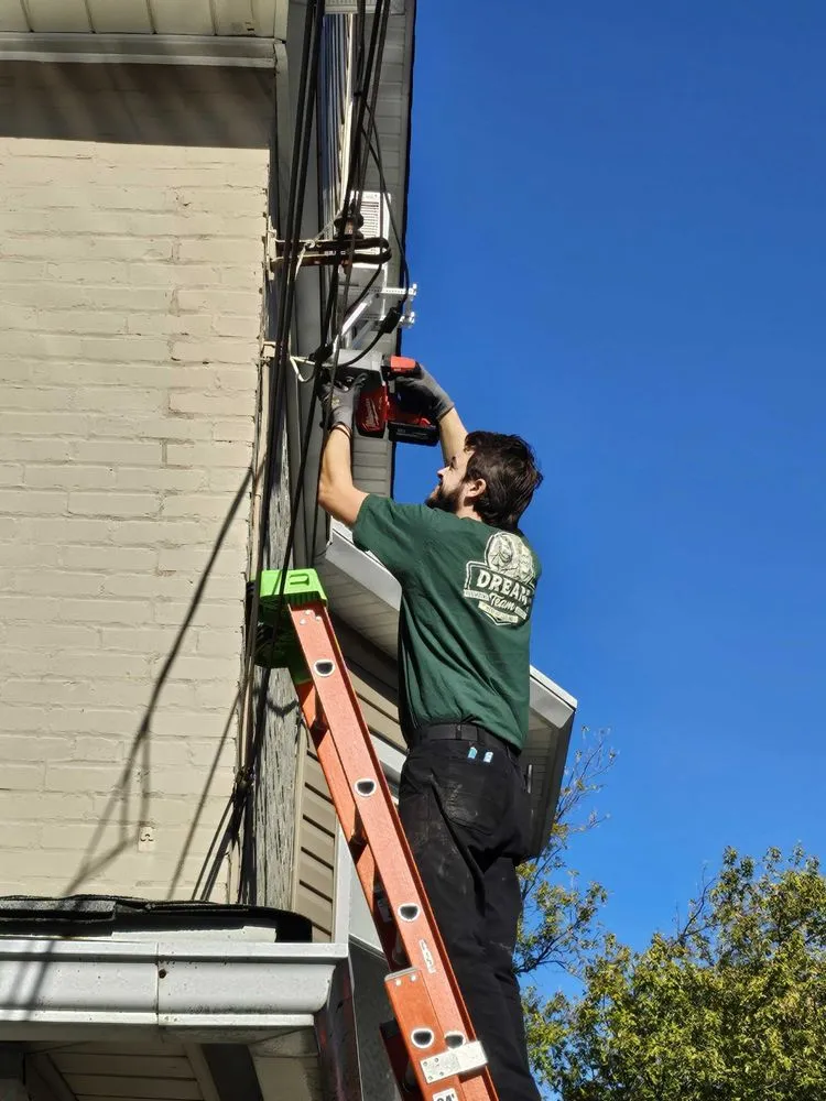 Slide of Dream Team Home Services