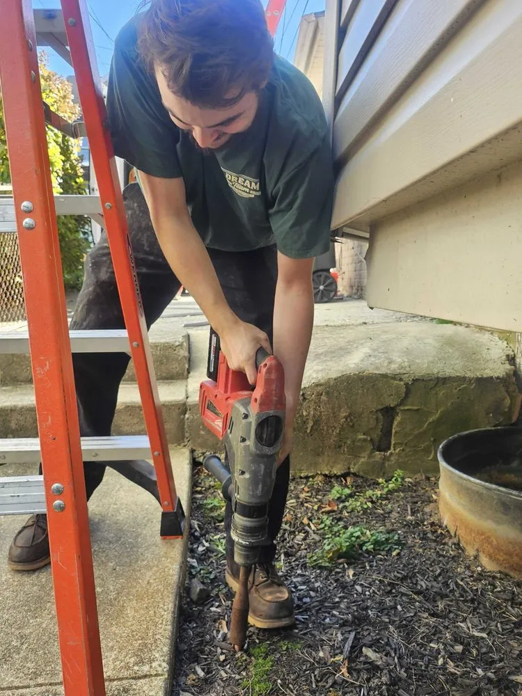 Slide of Dream Team Home Services