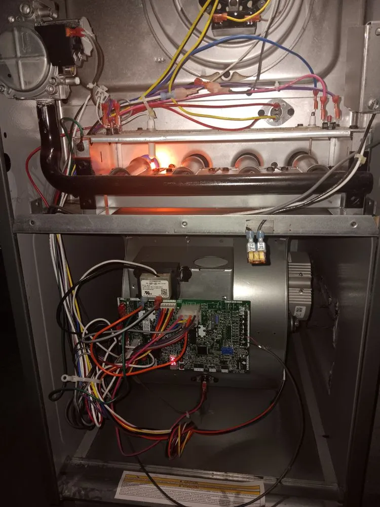 Professional air conditioning service experts serving St. Louis, MO - DREEM Heating & Cooling