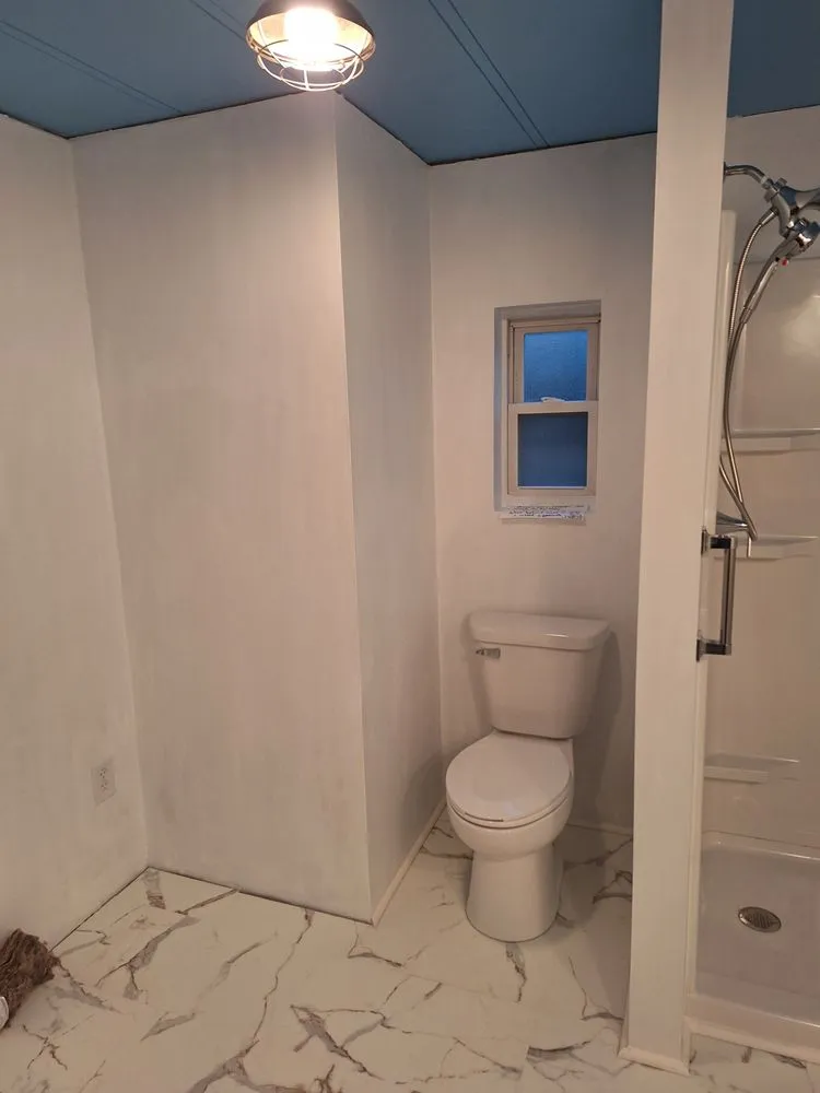 Slide of D&S Construction Mobile Home Repair