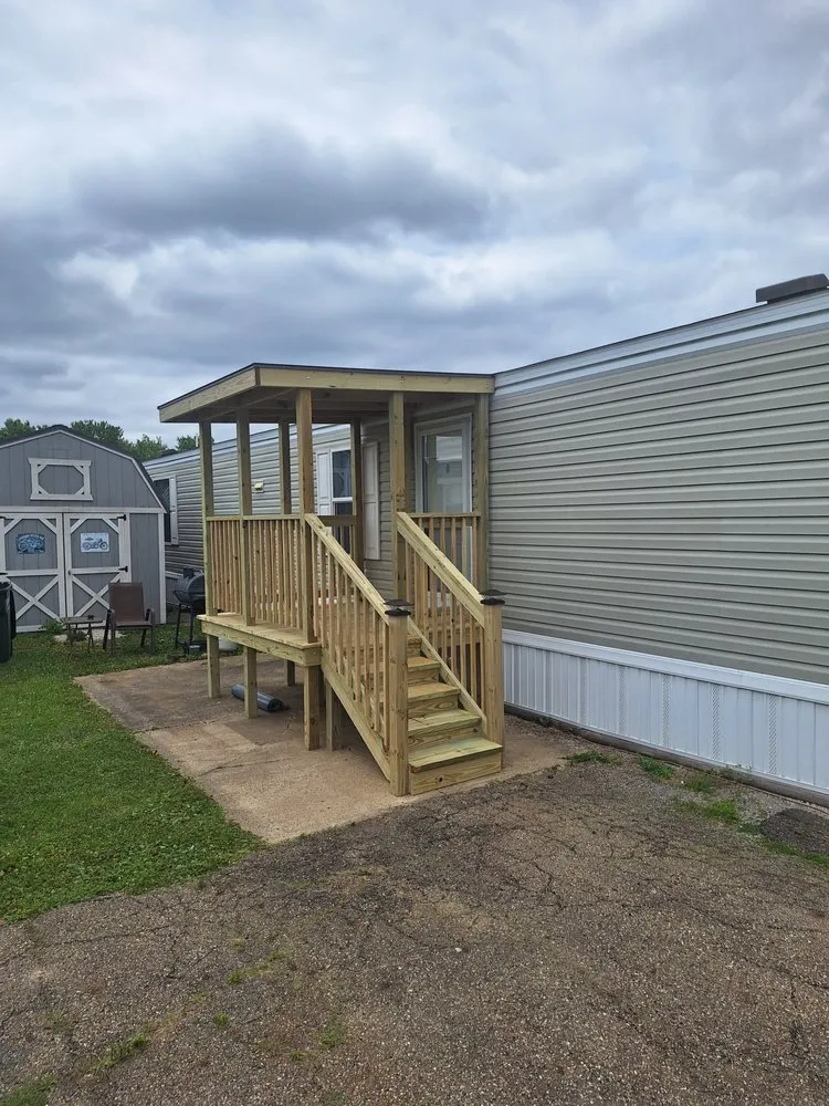 Slide of D&S Construction Mobile Home Repair