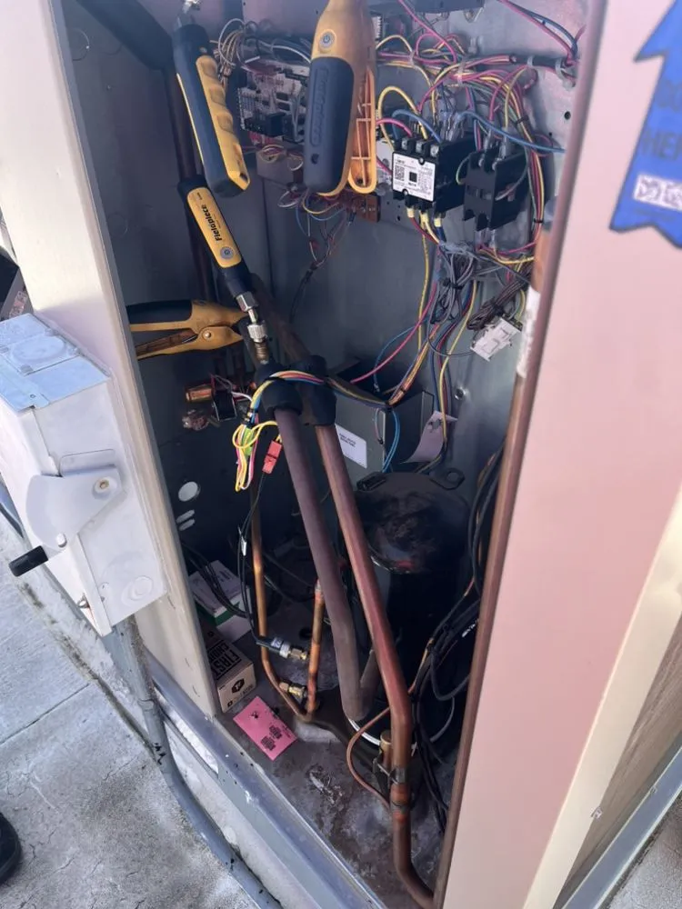 Slide of Ds Heating & Air