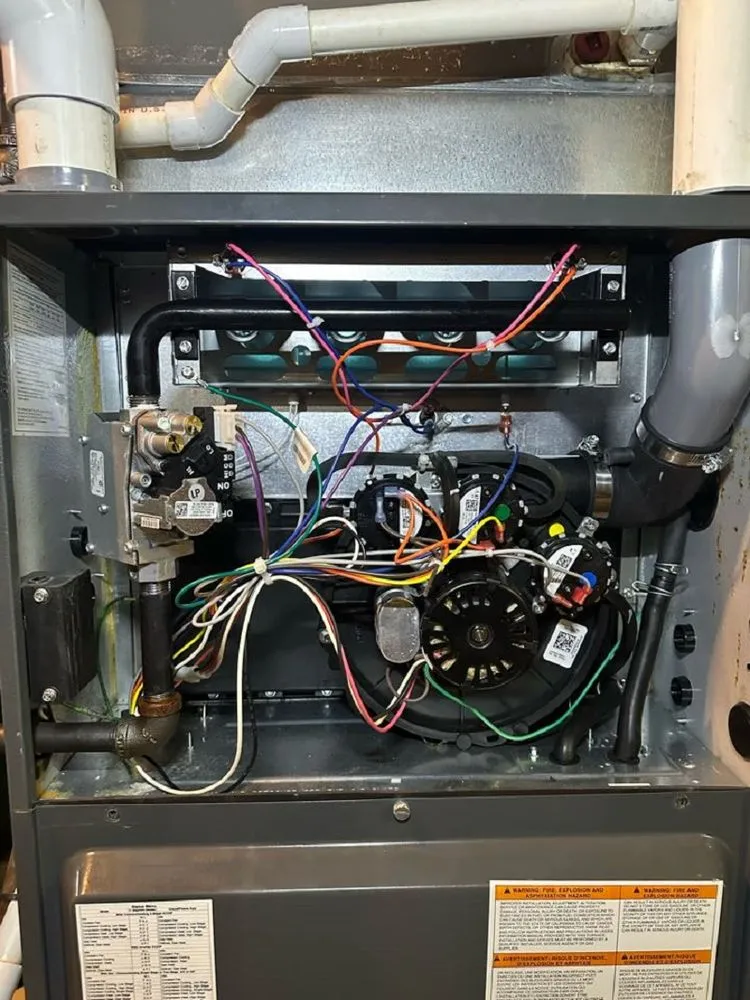 Slide of D&T Heating & Cooling