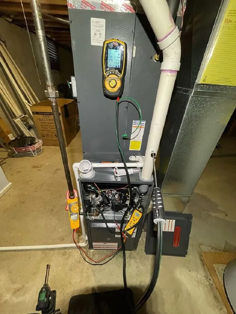 Slide of D&T Heating & Cooling