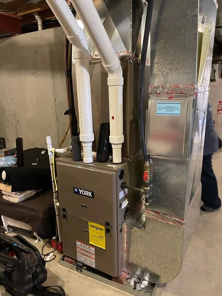 Slide of D&T Heating & Cooling