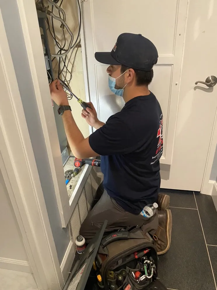Professional air conditioning service for fast service across Granada Hills, CA - DT Heating & Cooling