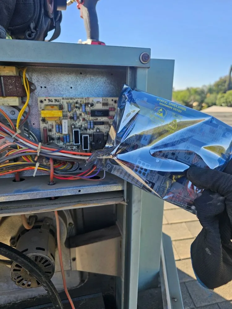 Slide of DT Mechanical Heating & Air