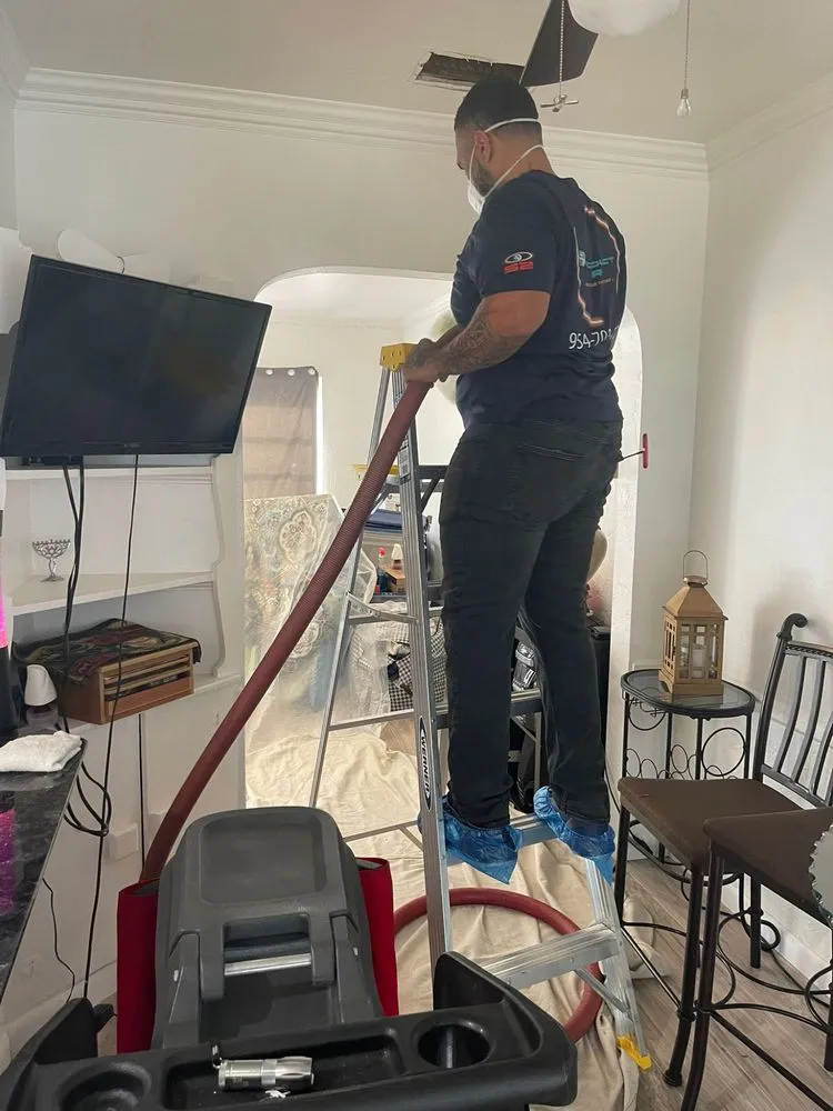 Slide of Duck Duct Air