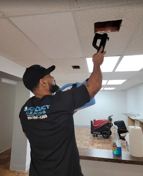 Slide of Duck Duct Air