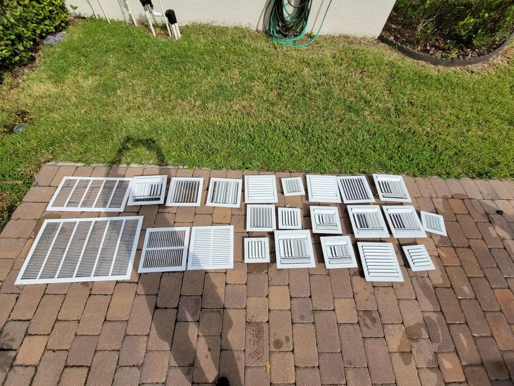 Slide of Duck Duct Air