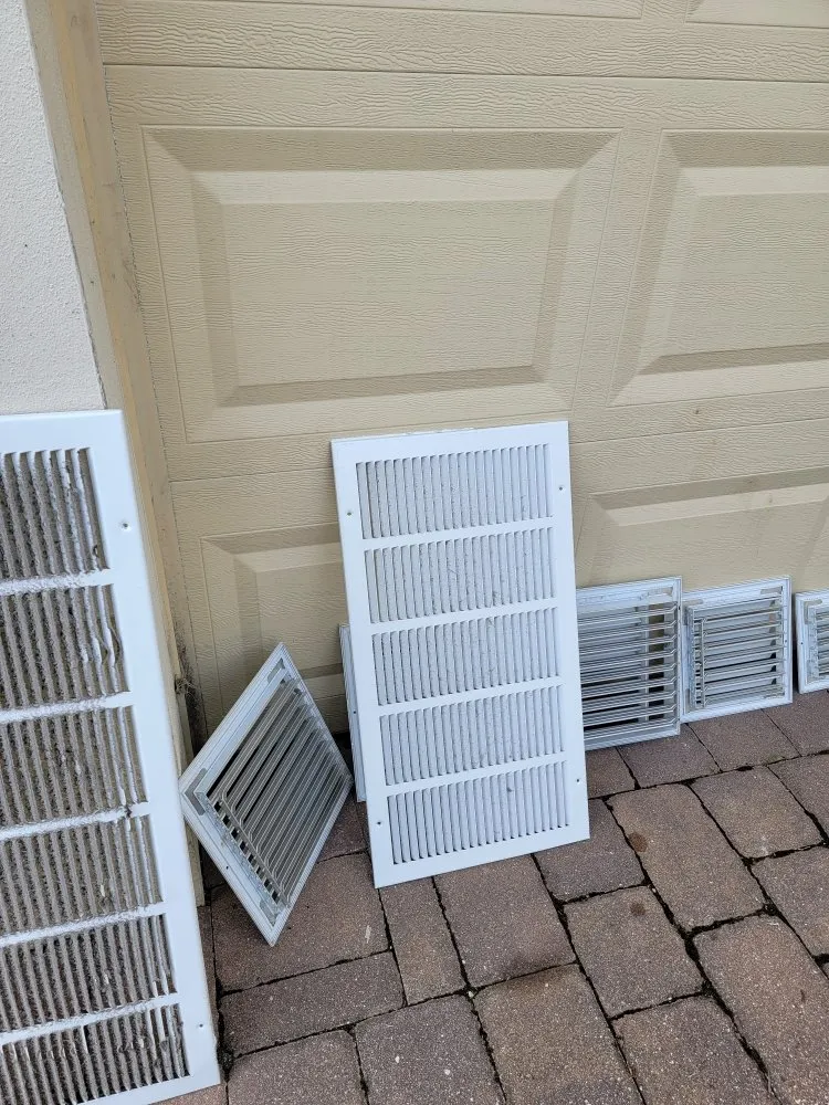 Slide of Duck Duct Air