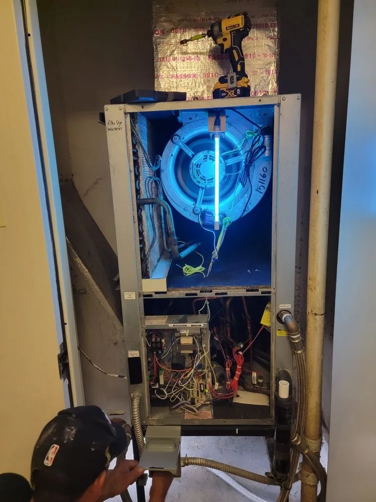 Slide of Duck Duct Air