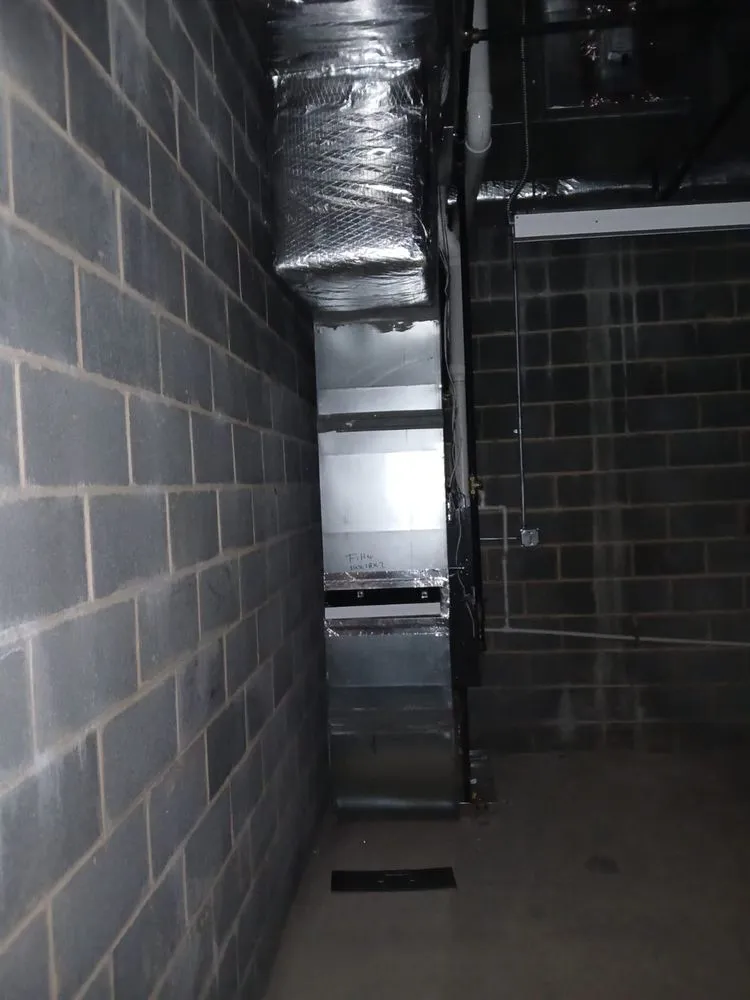 Slide of Duct Master Solutions