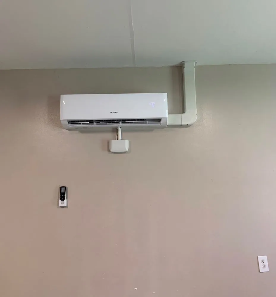 Slide of Dustin Lyons